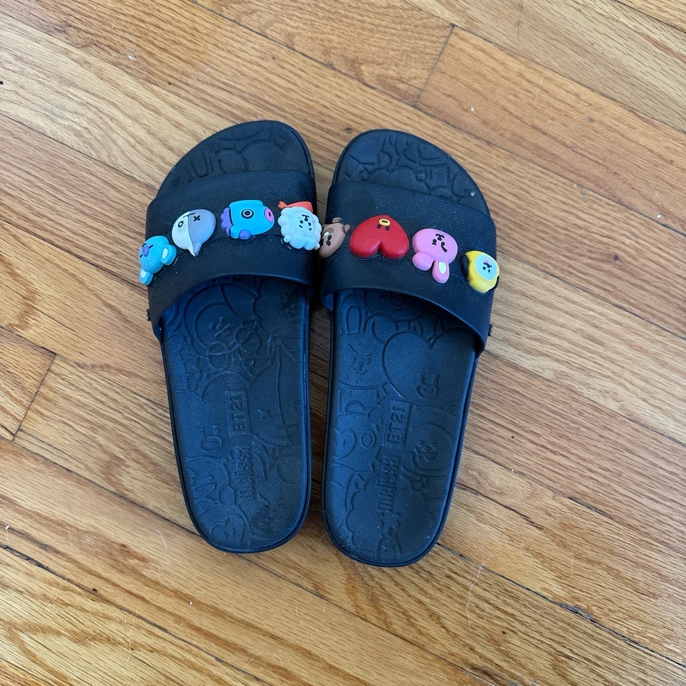 BT21 slides